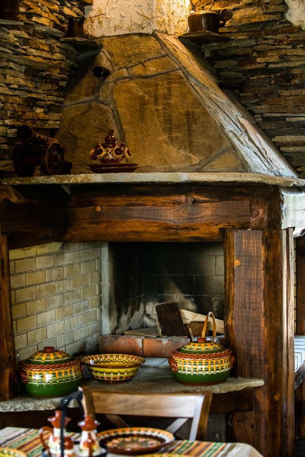 Етно Комплекс "Поп Грую Бански" Banya  外观 照片